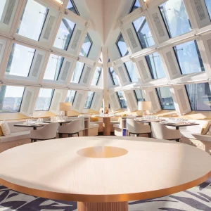 Photo vue d'intérieur du restaurant du Studio Iéna - Agence Verveine