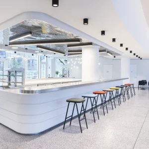 Reportage photo - Espace partagé avec salle à manger dans les locaux Samsung