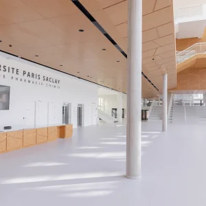Reportage photo Université de biologie Saclay à Paris - Hall d'accueil et esthétique du bâtiment
