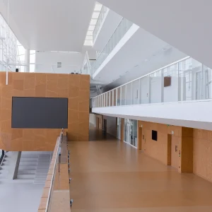 Reportage photo à l'Université Paris Saclay - vue d'ensemble sur l'agencement de l'espace
