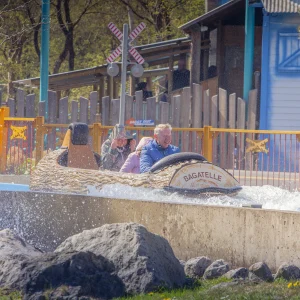 Reportage photo au parc Bagatelle - prise de vue de l'attraction aquatique familial au parc Bagatelle