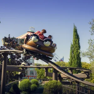 Reportage photo sur les Souris mécaniques au Jardin d'Acclimatation à Paris - moment en famille dans l'attraction tournante