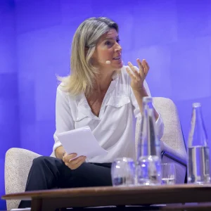 Photo reportage de l'événement de la FIEEC par l'agence Verveine - interventions féminine