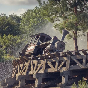 Reportage photo - wagon du Train de la mine dans un virage