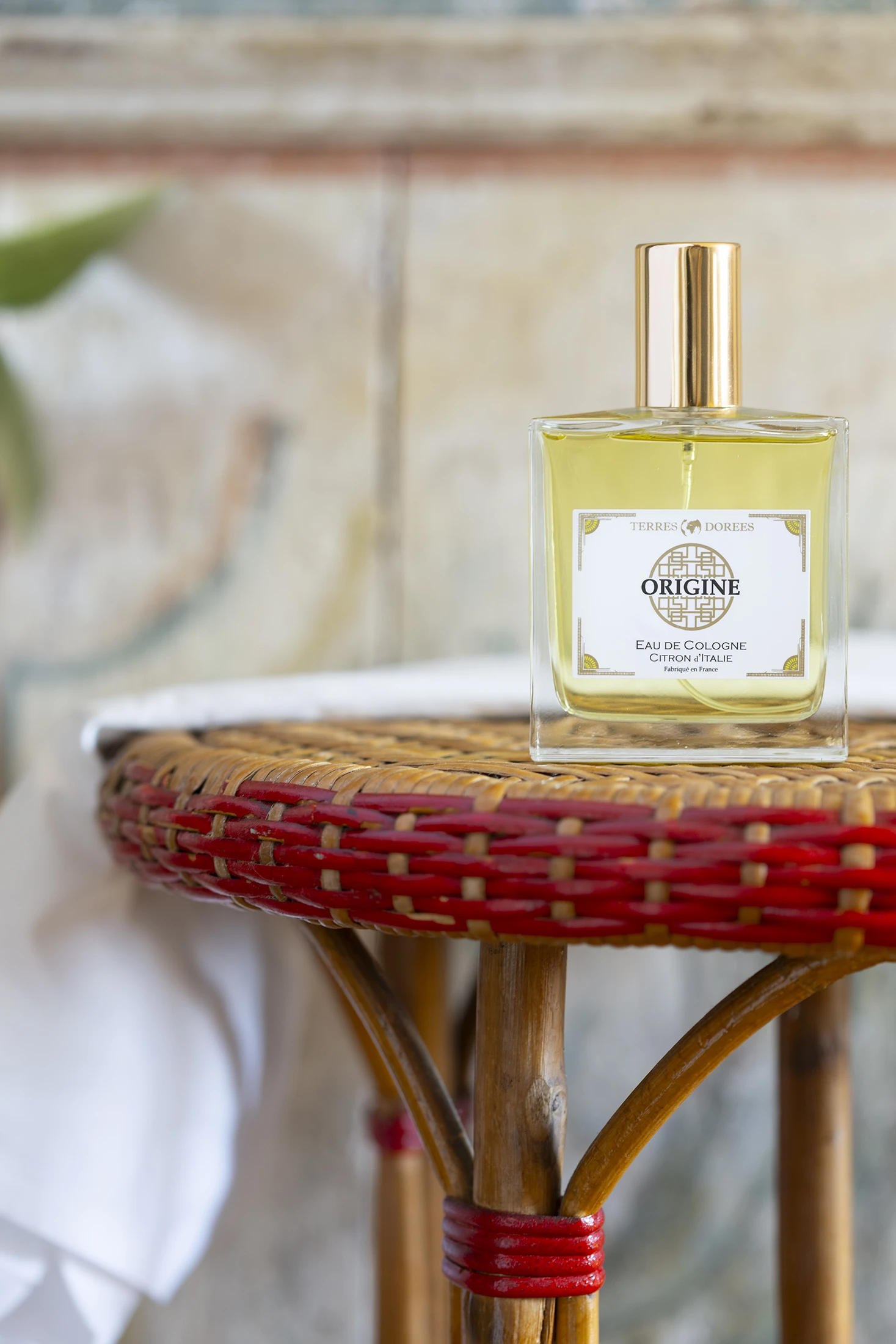 Photo - Shooting photo artistique en extérieur du parfum Terres Dorées par l'Agence Verveine